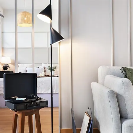 Sceaux - Avec Balcon A Porte Dauphine *